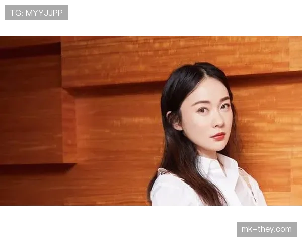 蒋林静训练完随手啃个鸡腿，这自律人设是不是有点绷不住了？